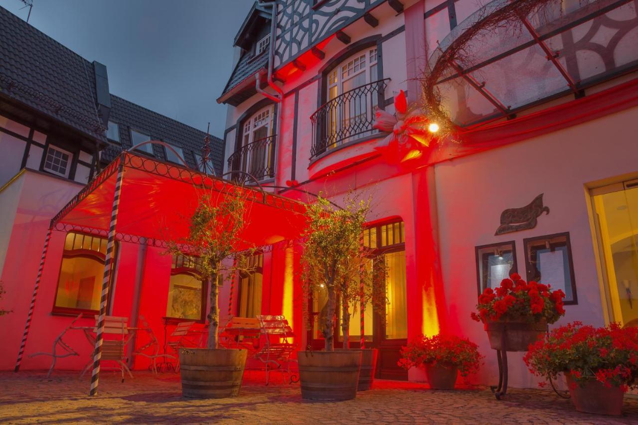 Hotel Rejs Ustka Exterior photo